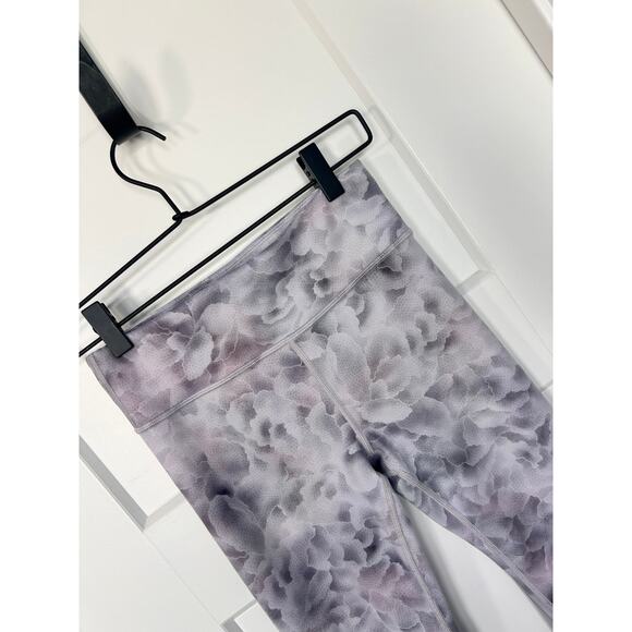 Athleta Girl High Rise Printed Chit Chat Leggings Workout Gray Lavender ‎ L/12 - Picture 2 of 10